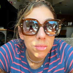 Gucci-esque sunglasses